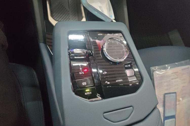 Used BMW 5 Series 2024 530Li Luxury Edition M Sport Package