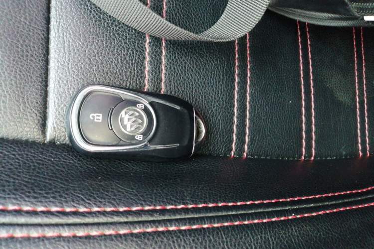 Used Buick Encore 2017 18T Automatic Two-Wheel Drive Urban Fashion Model