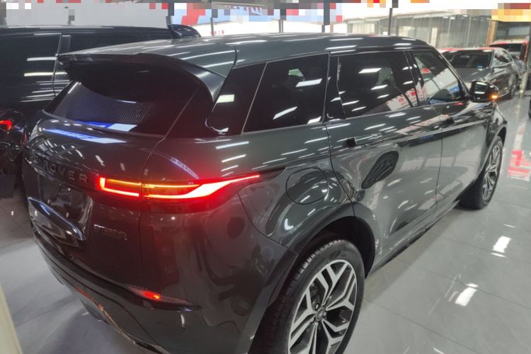 Used Land Rover Range Rover Evoque 2024 Aurora L 249 PS Prestige Light-Chasing Edition
