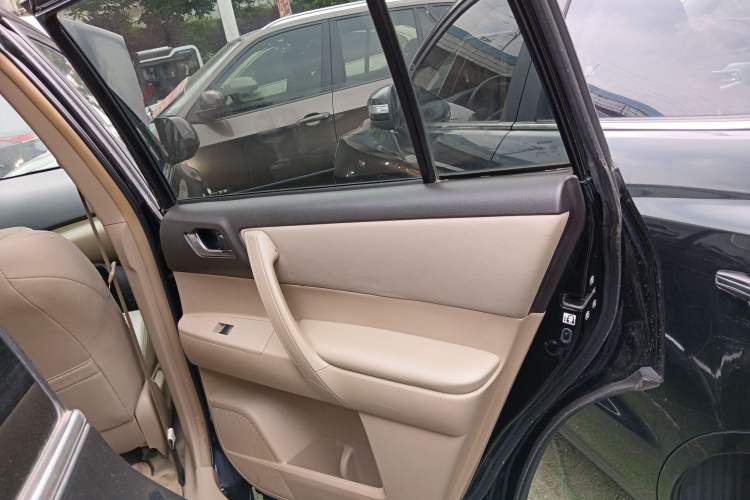 Used Toyota Highlander 2012 2.7L 2WD 5-Seater Elite Edition
