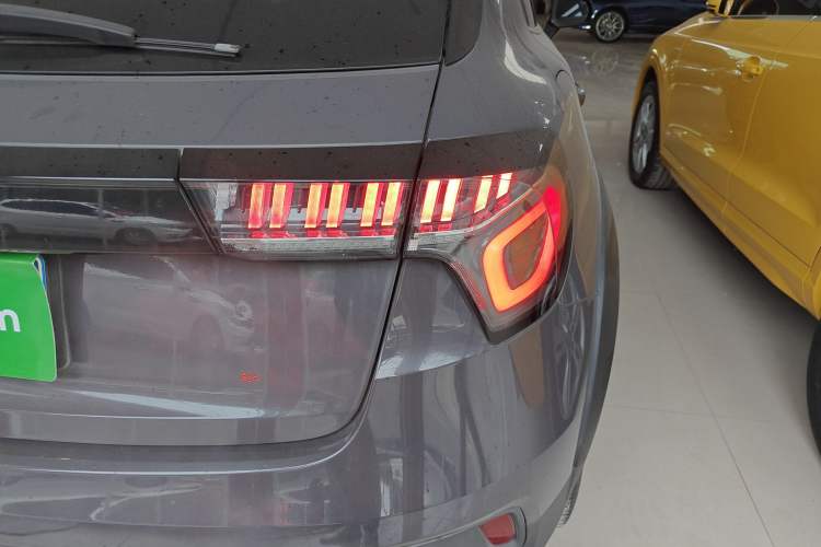 Used Lynk & Co 02 2019 High-Energy Edition 2.0T Automatic Two-Wheel Drive Shine Pro Edition China VI Standard
