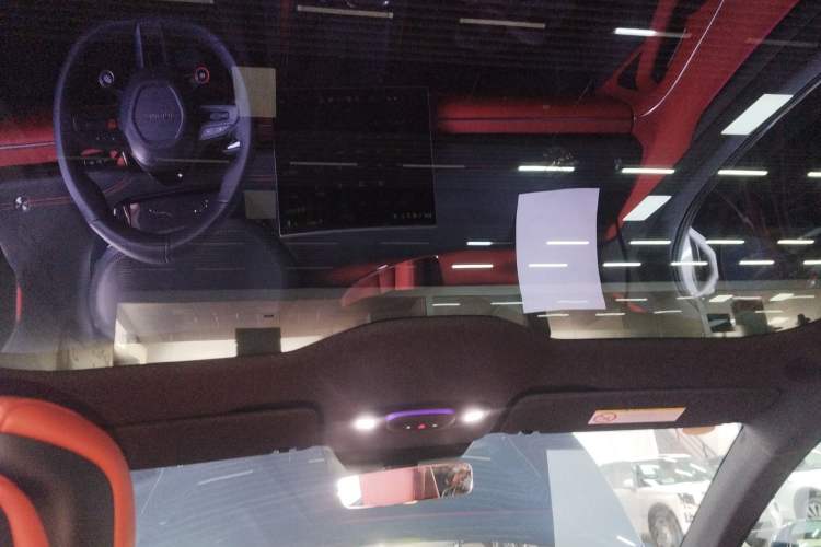 Used  SU7 2024 Rear-Drive Ultra-Long Range Advanced Pro-Level Intelligent Driving Version
