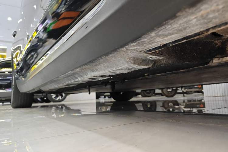 Used Hongqi E-QM5 2023 Base Travel Edition