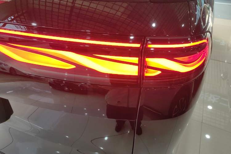 Used BYD Xia 2025 DM-i 1.5T 180km Beyond Edition
