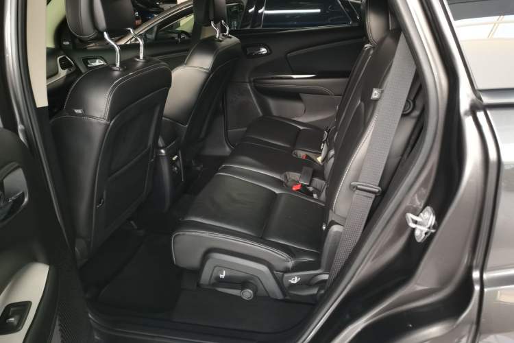 Used Dodge Journey 2015 2.0TD Four-Wheel Drive Luxury Edition