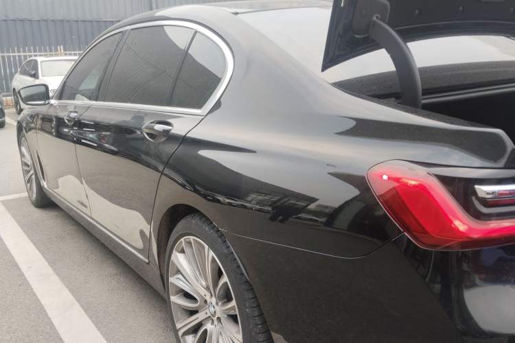 Used BMW 7 Series 2021 730Li Luxury Package
