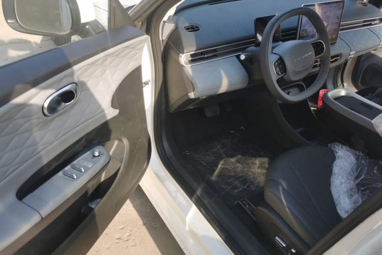 Used Dongfeng NAMMI 01 2024 New Edition 330 Plus Smart+
