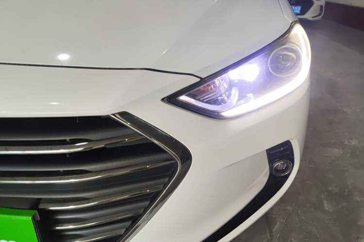 Used Hyundai Elantra 2016 1.6L Automatic ZhiXuan – Elite Version
