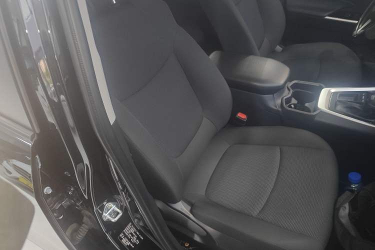 Used Toyota RAV4 2024 2.0L CVT Two-Wheel Drive Urban Edition
