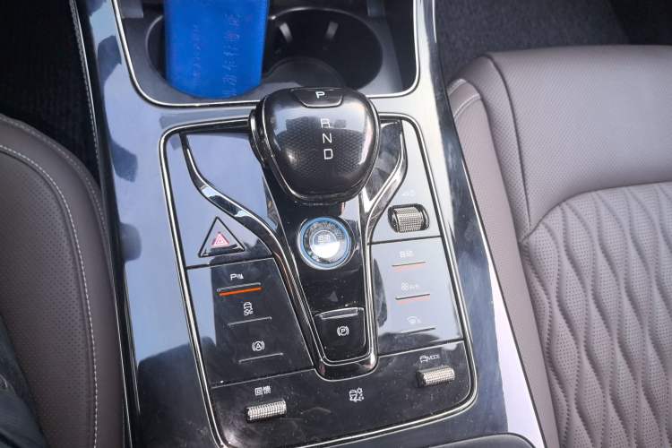 Used BYD Han 2023 EV Champion Edition 605KM Front-Drive Premium Model
