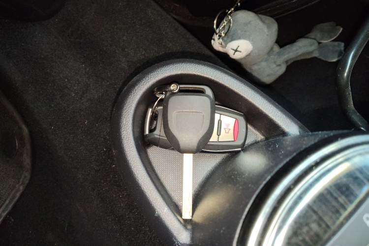 Used ORA Black Cat 2021 351 km Standard Version
