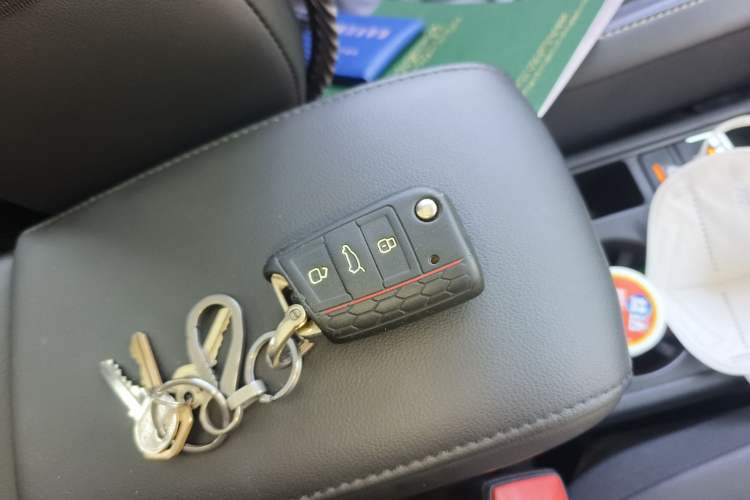 Used Volkswagen Touran 2018 Volkswagen Touran L 280TSI DSG Boundary Edition 7 Seats China V Emission Standard