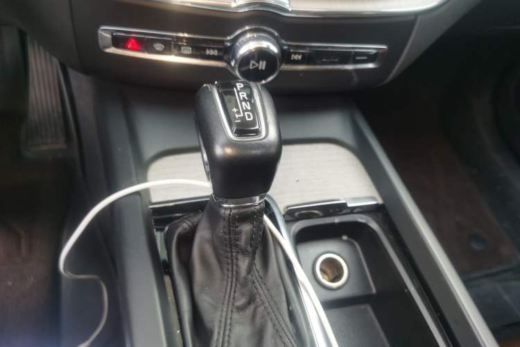 Used Volvo XC60 2020 T5 4x4 Smart Luxury Edition
