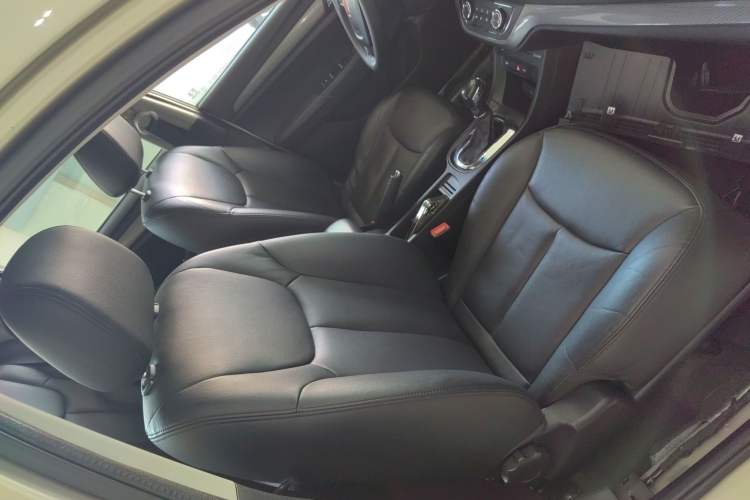 Used Roewe 360 2017 1.5L Automatic Luxury Edition
