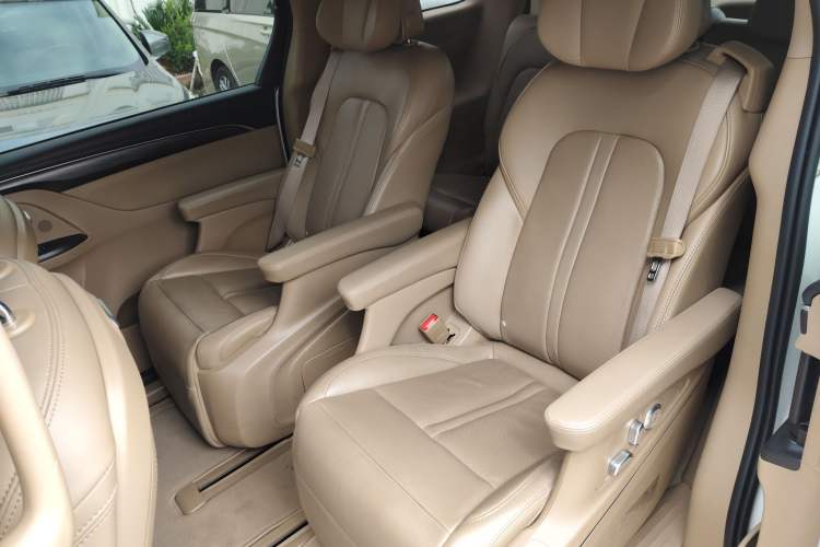 Used Buick GL8 2021 ES Land Cruiser 653T Flagship Model
