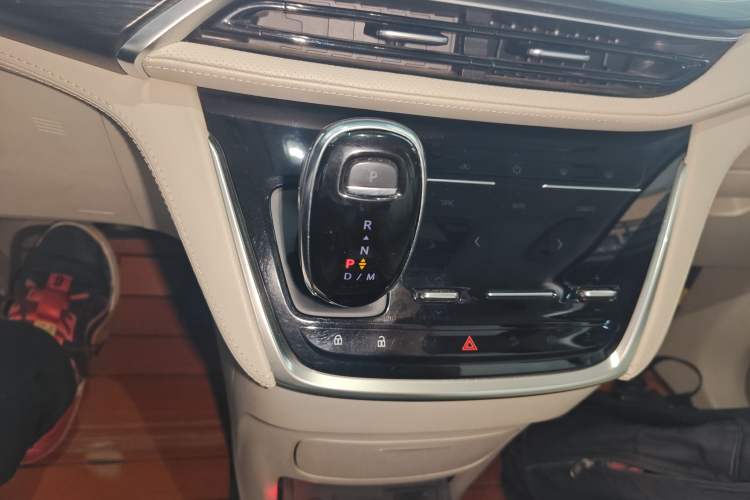 Used Buick GL8 2020 ES Land Cruiser 653T Comfort Edition
