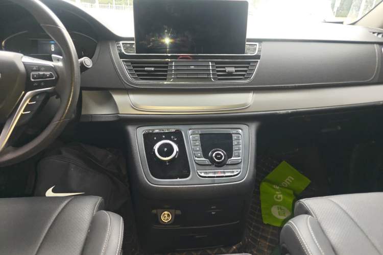 Used SAIC MAXUS G20 2023 Facelifted ES 2.0T Gasoline Automatic Value Edition
