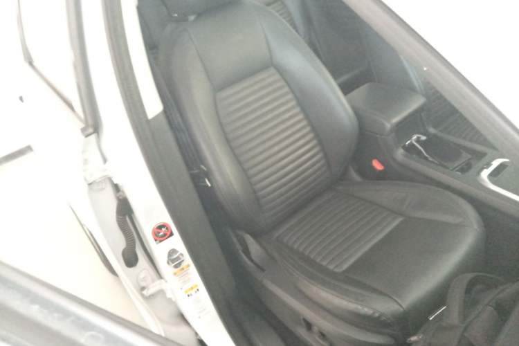 Used Land Rover Discovery Sport 2016 2.0T HSE LUXURY
