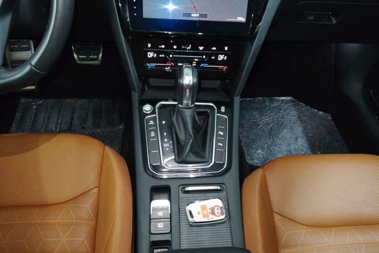 Used Volkswagen FAW-Volkswagen CC 2021 Estate Car 380TSI Vizion Edition
