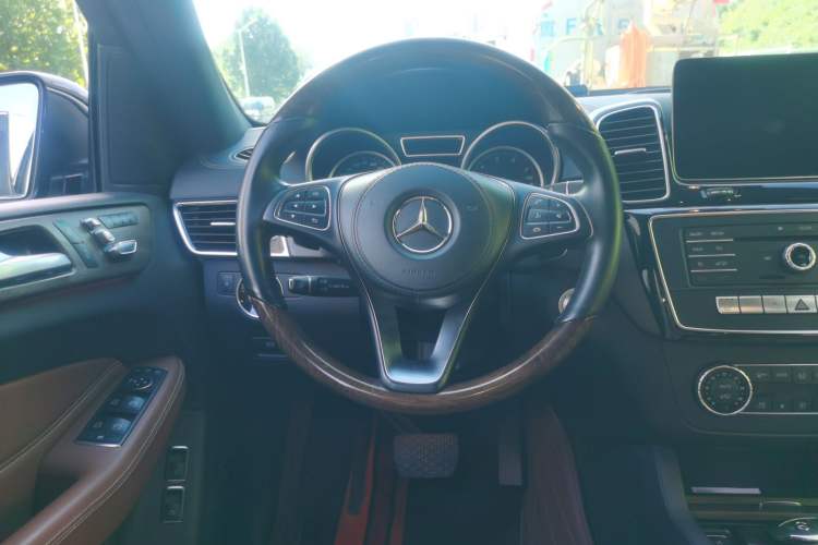 Used Mercedes-Benz GLS 2017 GLS 400 4MATIC Luxury Model