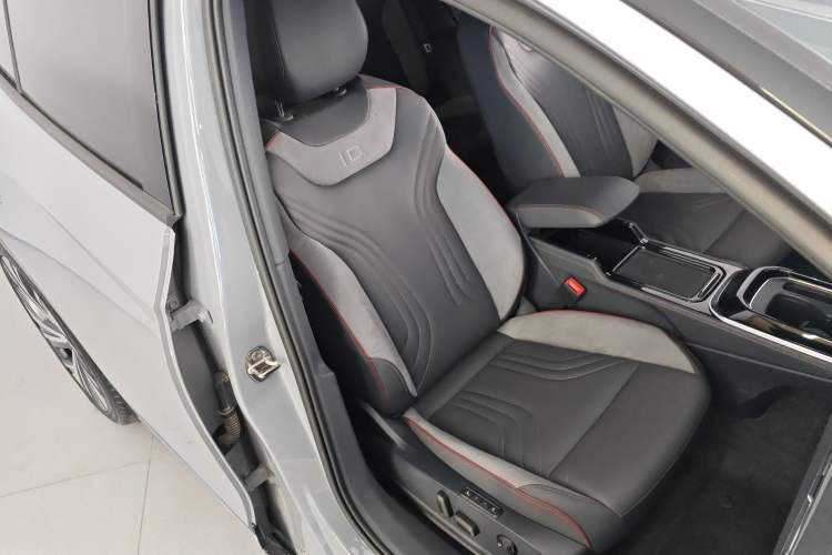 Used Volkswagen ID.4 CROZZ 2024 PRIME
