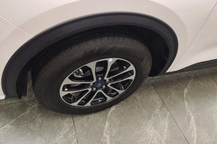 Used Ford Escape 2024 EcoBoost 245 Two-Wheel-Drive Comfort Edition
