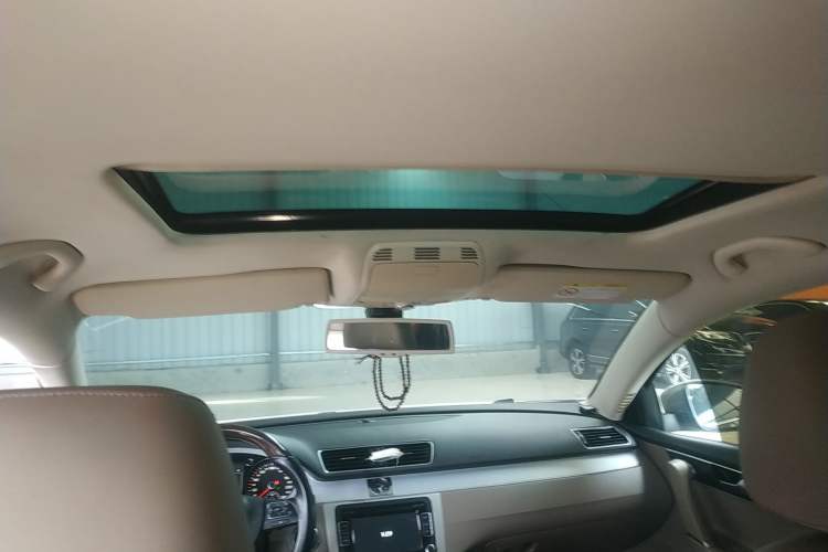 Used Volkswagen Magotan 2015 Revised 1.8TSI Prestige Version
