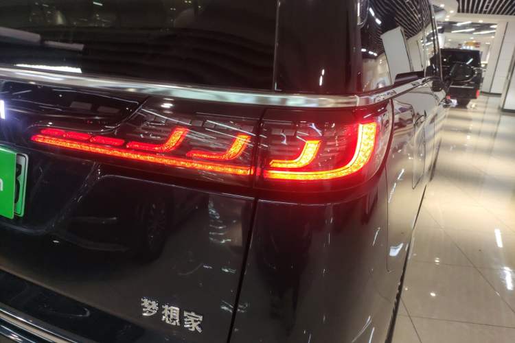 Used VOYAH Dream 2025 PHEV Four-Wheel-Drive Flagship Kunpeng Edition