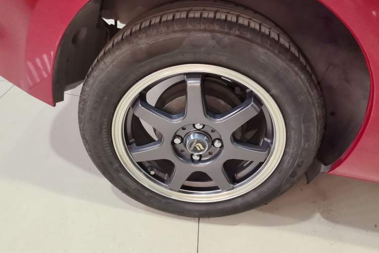 TDK.VehicleDetails.img