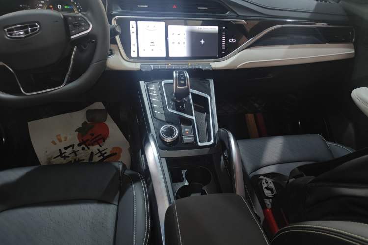 Used Geely Auto Emgrand X7 Sport 2022 Boyue X 1.8TD DCT ZhiZun Edition
