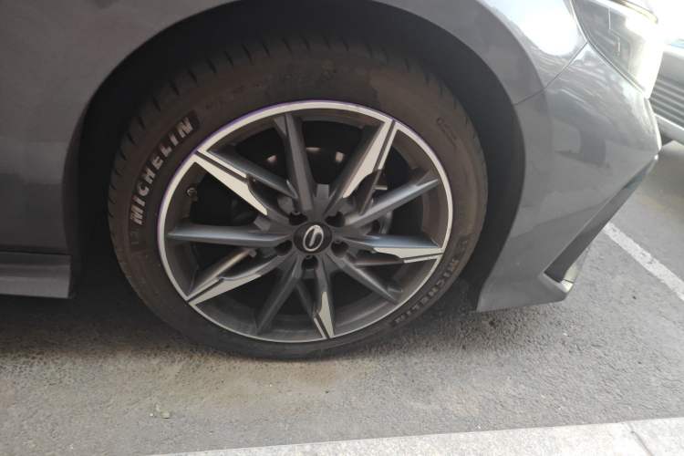 Used GAC Trumpchi EMPOW 2024 270T DCT Yingbao R-Style Edition
