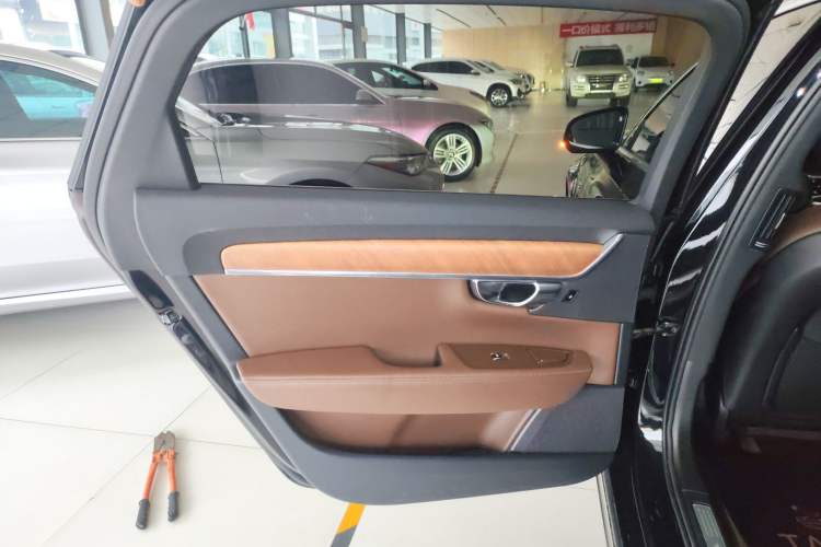 Used Volvo S90 2019 T5 Zhiyuan Edition
