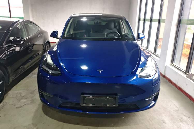 Used Tesla Model Y 2021 Long-Range All-Wheel-Drive Version 3D7
