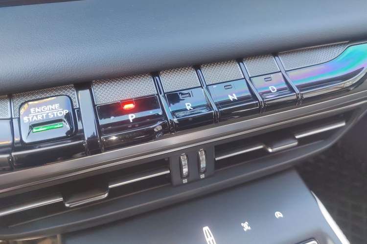 Used Lincoln Z 2022 Facelift iCool Deluxe Edition