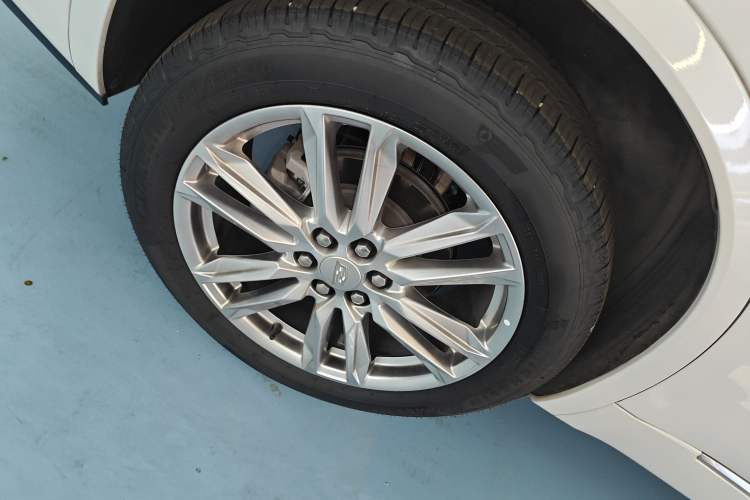 Used Cadillac XT6 2022 2.0T Six-Seater Four-Wheel Drive Luxury Version
