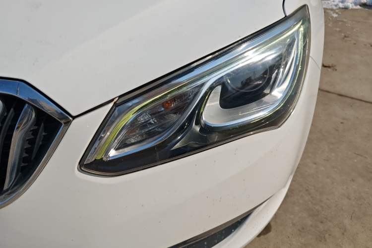 Used Buick GT 2017 15N Automatic Elite Version
