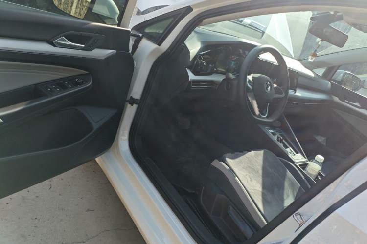 Used Volkswagen Golf 2023 Facelift 280TSI DSG Pro
