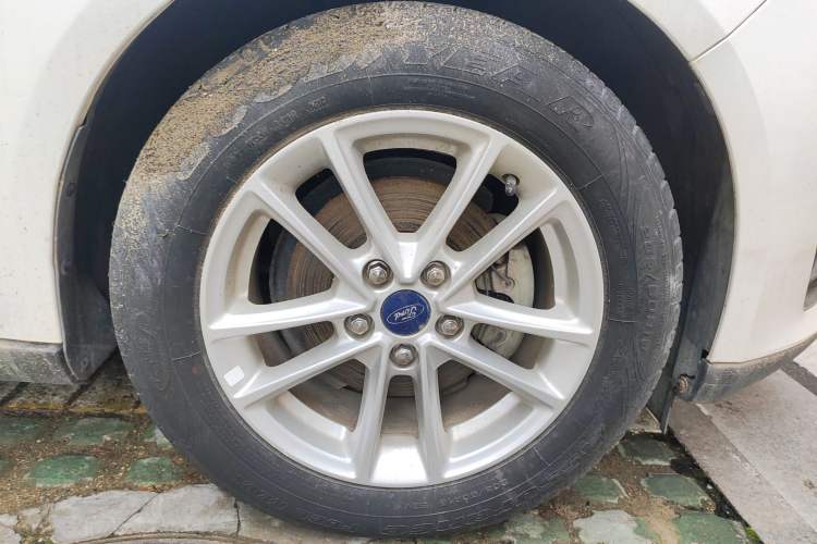 Used Ford Focus 2017 Sedan EcoBoost 180 Automatic Elite Model