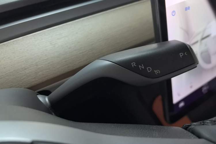 Used Tesla Model Y 2021 Long-Range All-Wheel-Drive Version 3D7