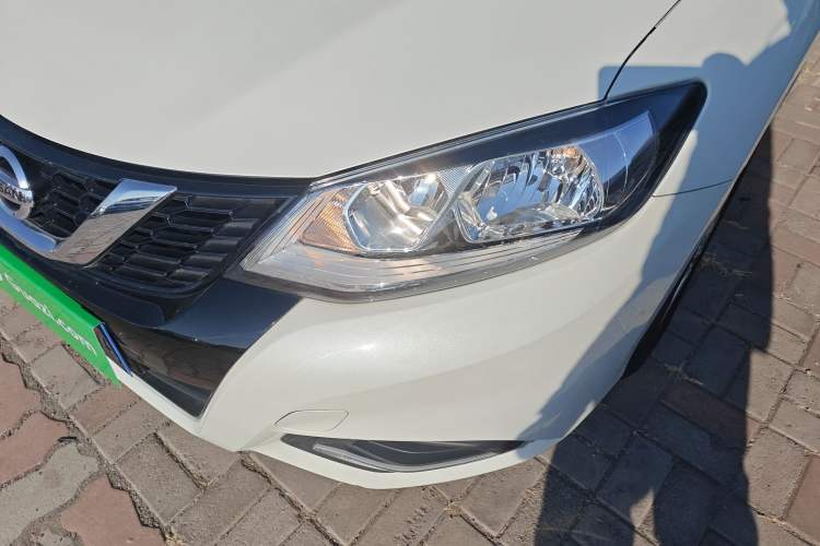 Used Nissan Tiida 2021 1.6L CVT Cool Edition

