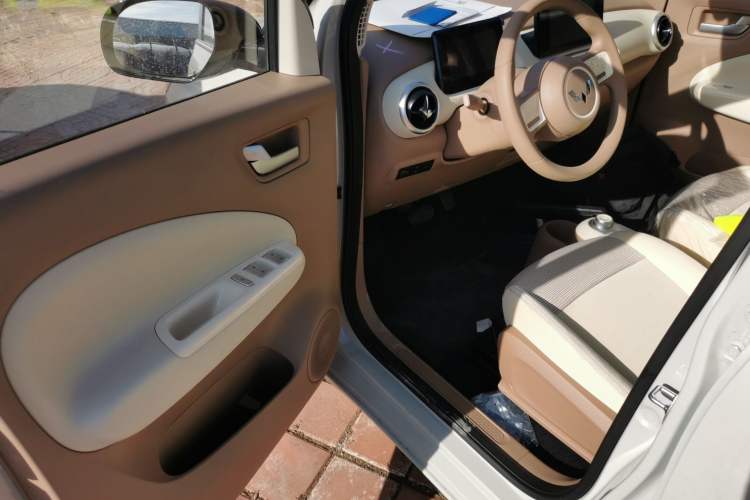 Used Wuling Hongguang MINIEV 2025 Four-Door Version Zhenxiang+ Edition
