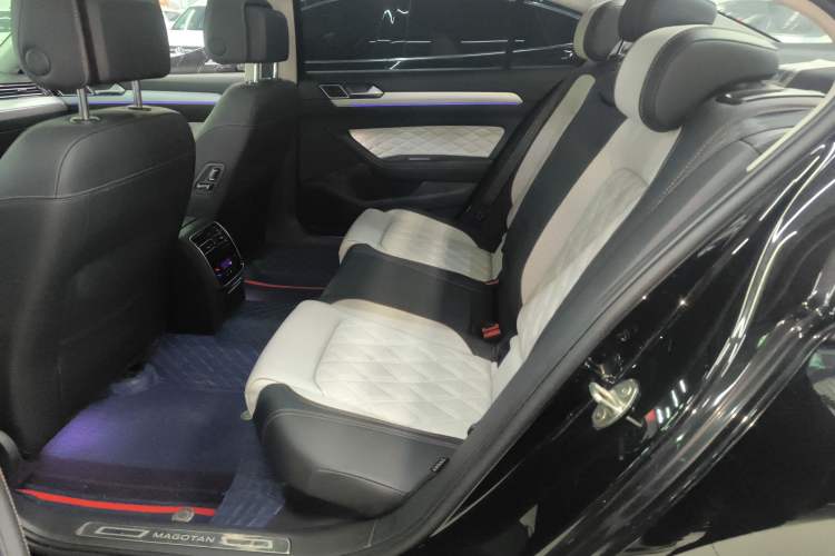 Used Volkswagen Magotan 2023 2 Million Units Commemorative Edition 330TSI DSG Luxury Version