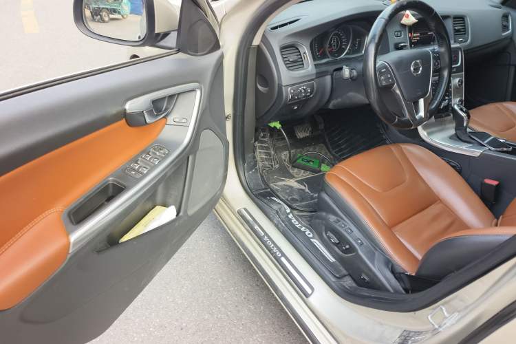 Used Volvo S60 2019 S60L Facelift T5 Intelligent Advanced Edition
