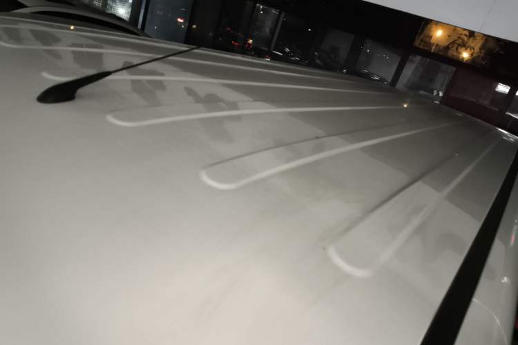 Used Wuling Yangguang 2024 300KM Comfort Version Passenger Van 75kW
