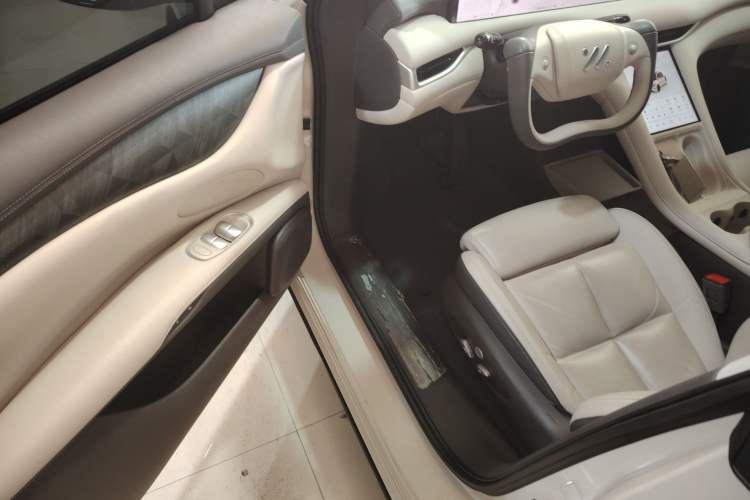 Used  LS6 2023 Max Standard Edition