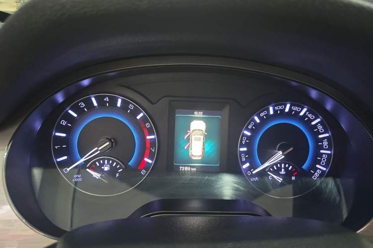 Used Haval H2 2018 Red-Label 1.5T Dual-Clutch Two-Wheel-Drive Elite Model
