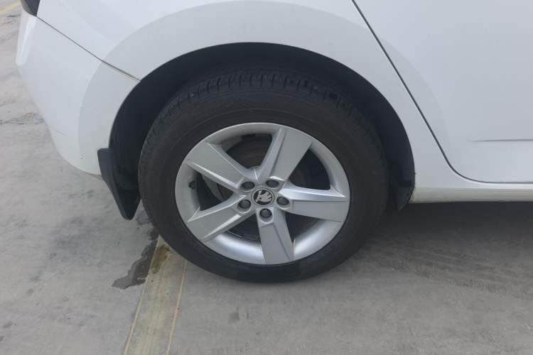 Used Skoda Fabia 2015 1.4L Automatic Chuanxing Edition
