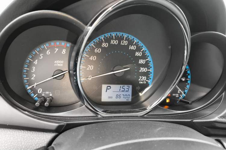 Used Toyota YARiS L 2016 Revised 1.5E CVT Charming Edition