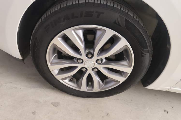 Used Buick GT 2019 18T Automatic Connected Elite Model China V Standard
