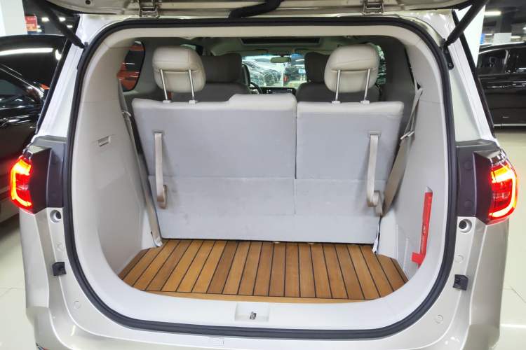 Used Buick GL8 2021 ES Landtrek 653T Comfort Edition
